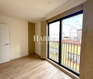 2 room luxury penthouse for rent in Barcelona, Spain - Photo 5