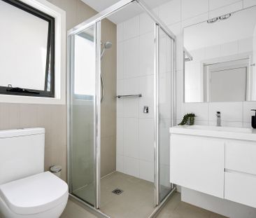 12/10 Robson Street, Garran ACT 2605 - Townhouse For Rent | Domain - Photo 4