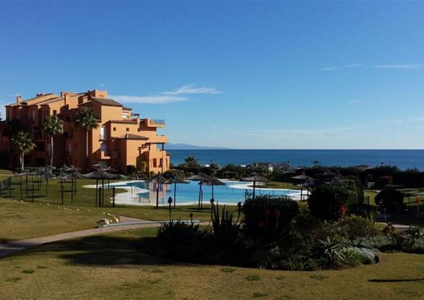 2 Bedroom Apartment For Rent in La Duquesa