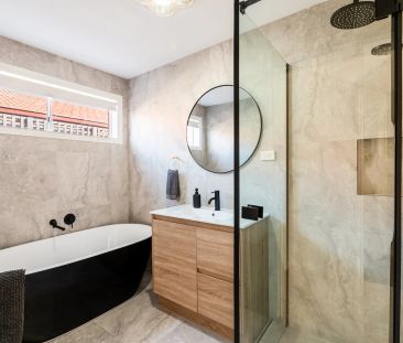 31 Ella Crescent, - Photo 3