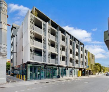 Stylish Furnished Apartment - Photo 4