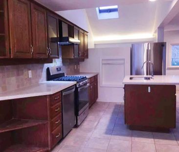 For Lease - 31 Birch Hill Lane, Oakville, Ontario - Photo 2