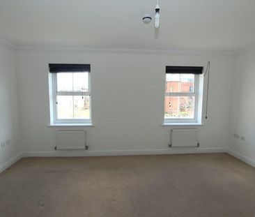 5 bedroom townhouse to rent - Photo 2