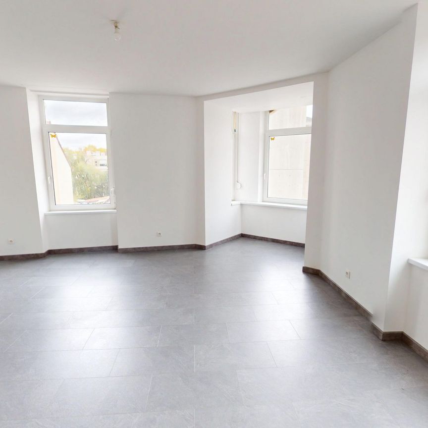 Location Appartement 4 pièces 94m² FORBACH 57600 - Photo 1