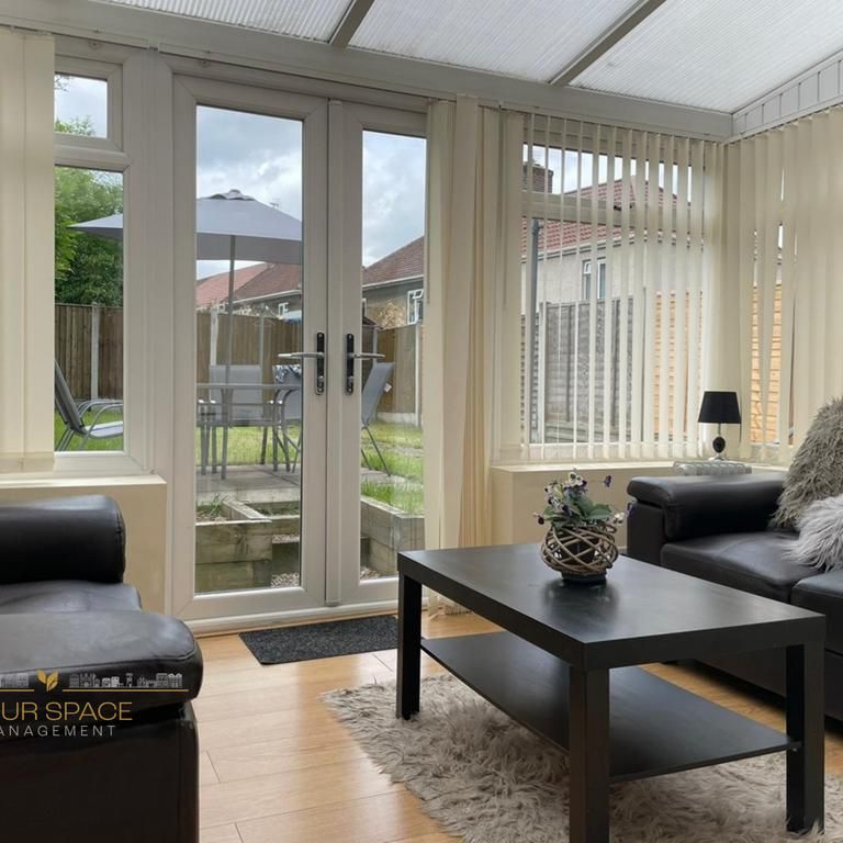 5 bedroom house of multiple occupation to rent - Photo 1