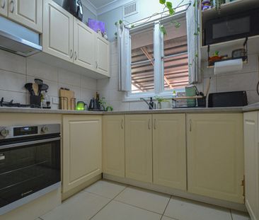 4-Bedroom Home with Large Outdoor Area – Available from April 28, 2... - Photo 6