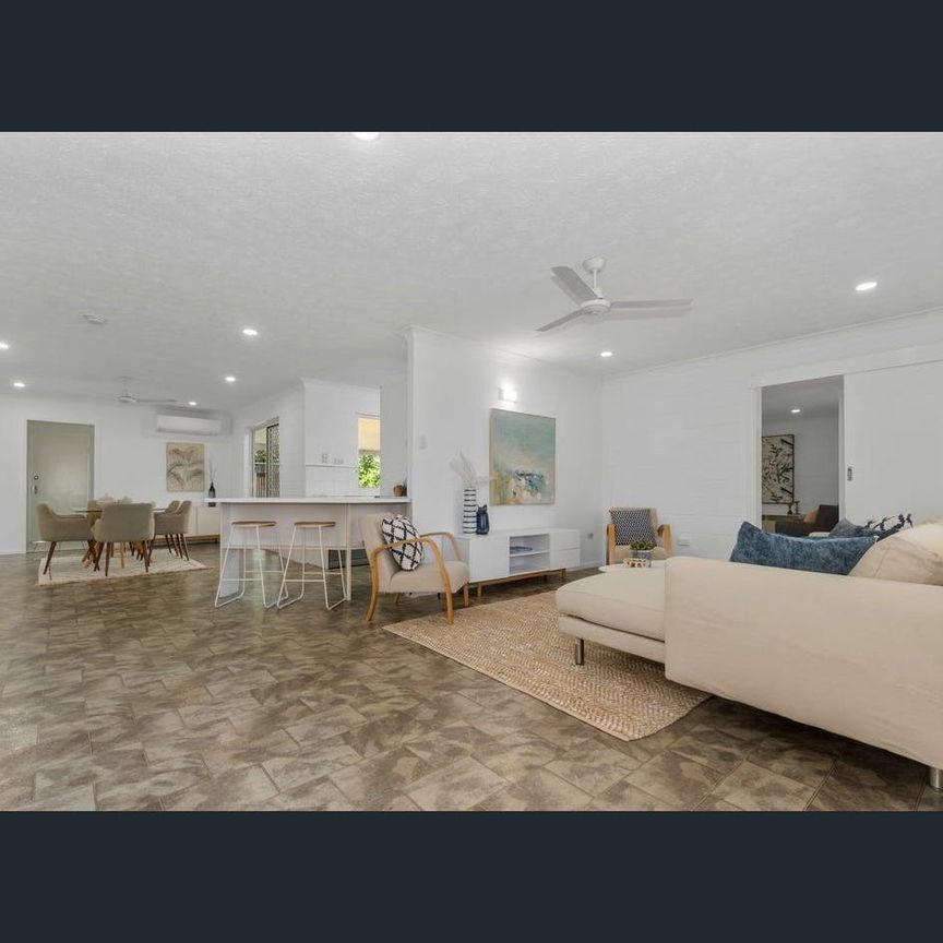 Lovely Family Home on Leila Avenue! - Photo 1