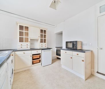 Terraced House to rent - Borstal Street, Rochester, ME1 - Photo 5