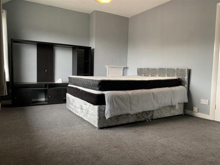 3 bedroom house to rent - Photo 3