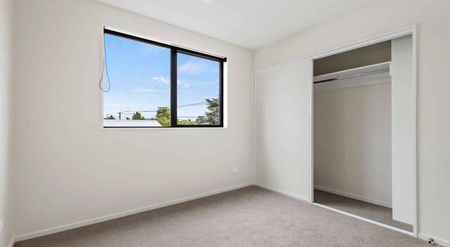 Two Bedroom Townhouse - Photo 3