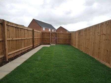 Indigo Drive, Burbage, Hinckley - Photo 5