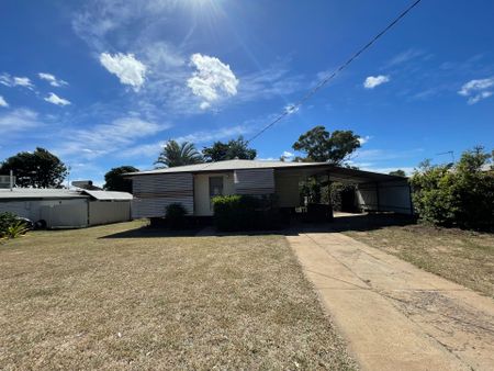 3 Bedrooms Close to School - Photo 3