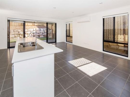 Modern 3-Bedroom House in Augustine Heights - Photo 1
