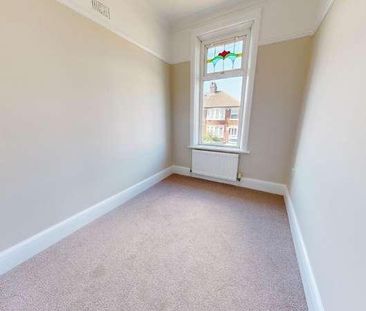Pum Erw Road, Cardiff, Heath, CF14 - Photo 3
