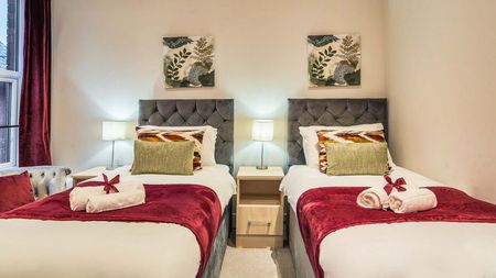 Lynchford Road - Photo 4