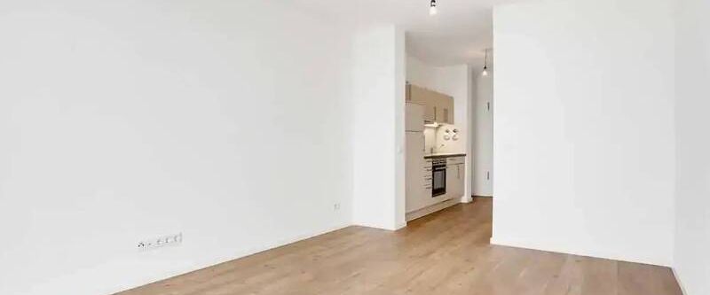 Mietrabatt - EBK, Aufzug und Balkon - 1 Zimmer Studio - Photo 1