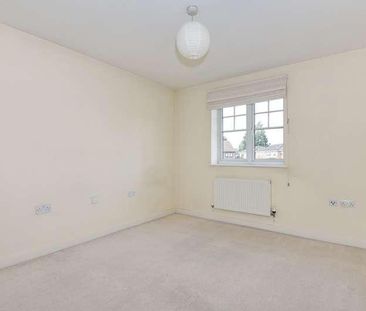 High Court, High Road, Byfleet, Surrey, KT14 - Photo 3