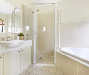 Make this Spacious, Single Level House your New Home - Photo 5