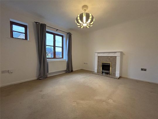 3 bedroom semi-detached house to rent - Photo 1