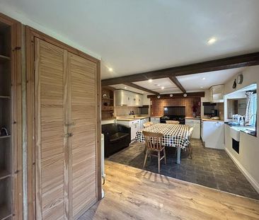 4 bedroom detached house to rent - Photo 6