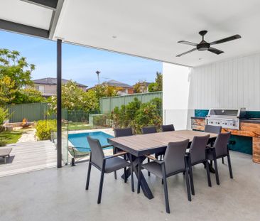 MODERN DUPLEX WTH ABUNDANCE OF SPACE - Photo 5