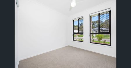 Stunning Four Bedroom Home - Photo 4