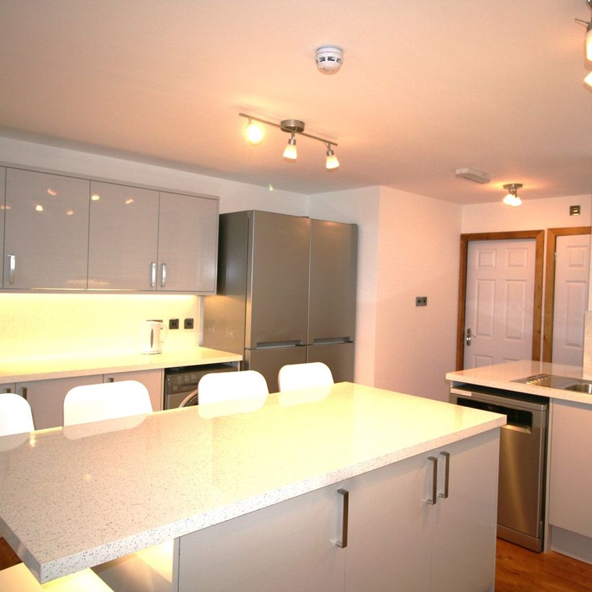 7 Bed Semi-Detached House, Brailsford Road, M14 - Photo 1