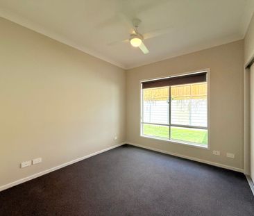 Near new family home at Ripley with every convenience you need - Photo 3