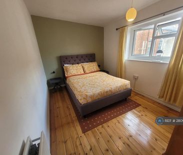 2 bedroom maisonette to rent - Photo 1