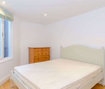 A charming three bedroom period property in central Cambridge - Photo 3