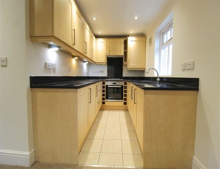2 Bedroom Apartment To Let - Photo 2
