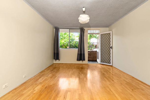 Freshly Updated Two-Bedroom Apartment in a Convenient North Parramatta Location - Photo 1