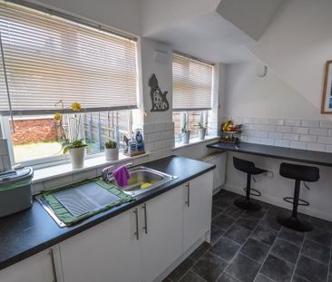 2 bedroom terraced house to rent - Photo 5