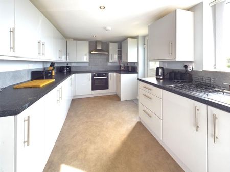1 bedroom detached house to rent - Photo 3