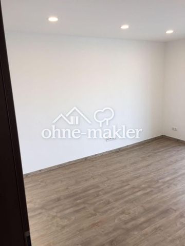 Lichtdurchflutete und neu renovierte 2,5-Zimmer Wohnung mit Terrasse und EBK, ohne Courtage - Nr. 8 - Foto 4