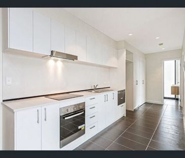 "2 Bedroom apartment for lease" - Photo 1