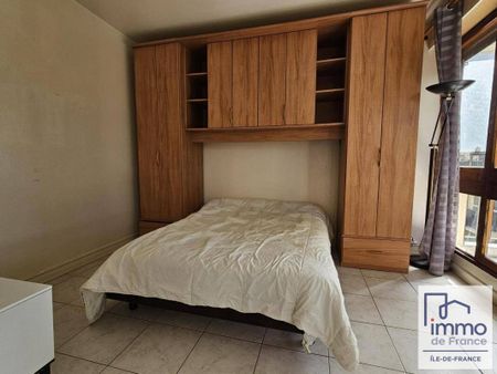 Location appartement chambre 1 pièce 26 m² à Rocquencourt (78150) Pre Vert - Photo 2