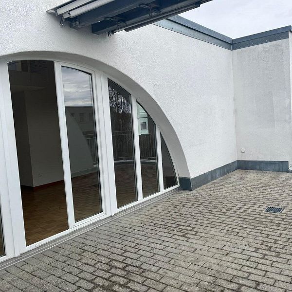 Sonnige 4.5 Zimmer-Maisonette-Wohnung zu vermieten - Photo 1