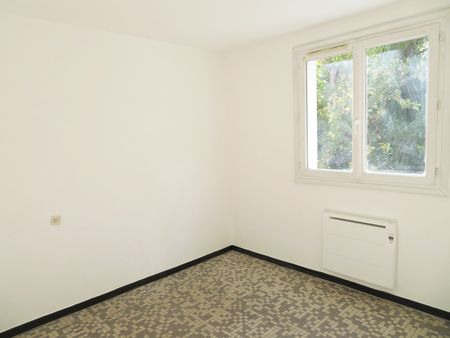 T3, Rue de Rivoli, 67m², 510€ H.C, Nîmes. - Photo 3