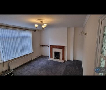 3 bedroom end of terrace house to rent - Photo 1
