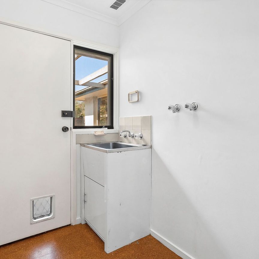 23 Smith Street, Weetangera. - Photo 1