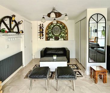 Westmead, Windsor, Berkshire, SL4 3NN - Photo 5