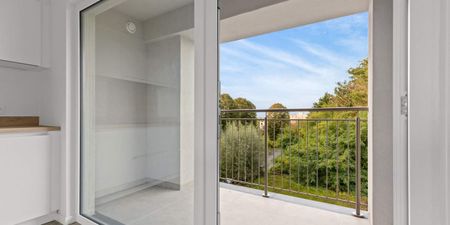 Appartement te huur in Ronse voor € 815 met 2 slaapkamers - Photo 3