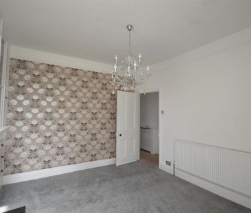 3 Bedroom Semi Detached To Let - Photo 2