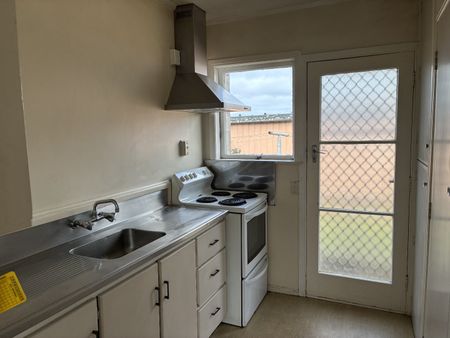 Lovely Two Bedroom Unit - Photo 3