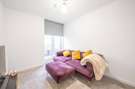 2 bedroom flat to rent - Photo 2