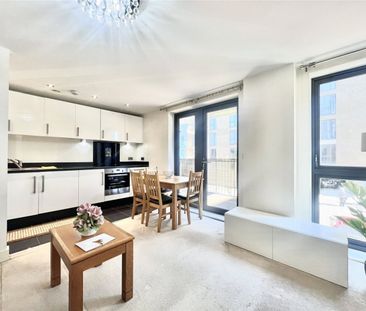 1 Needleman Close, London, NW9 - Photo 2