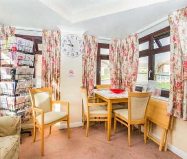 1 bedroom retirement property to rent - Photo 4