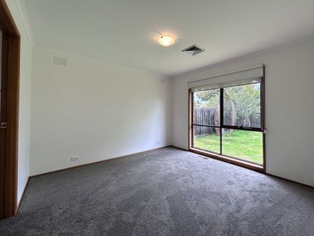 140 Centre Dandenong Road, Dingley Village VIC 3172 - House For Rent | Domain - Photo 2