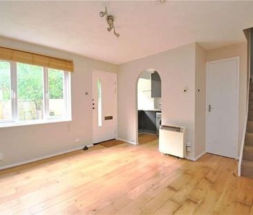 Van Dyck Close, Basingstoke, Hampshire, RG21 - Photo 2